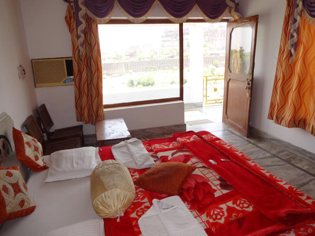Hotel Fort View Orchha Esterno foto